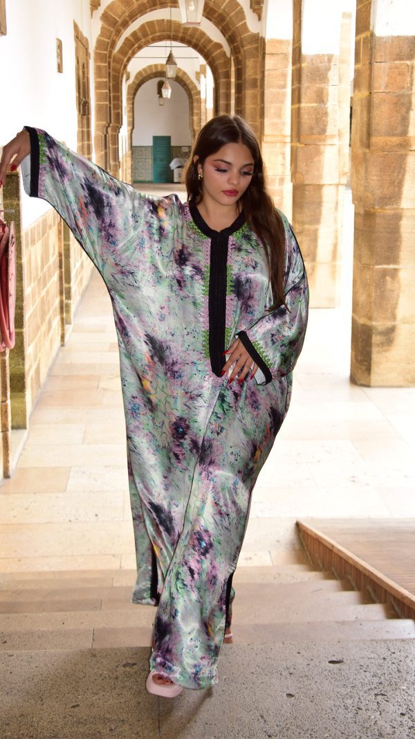 Moroccan Gandoura - Silk Crepe Sfifa and Zwak lamaallam Moroccan seamstress