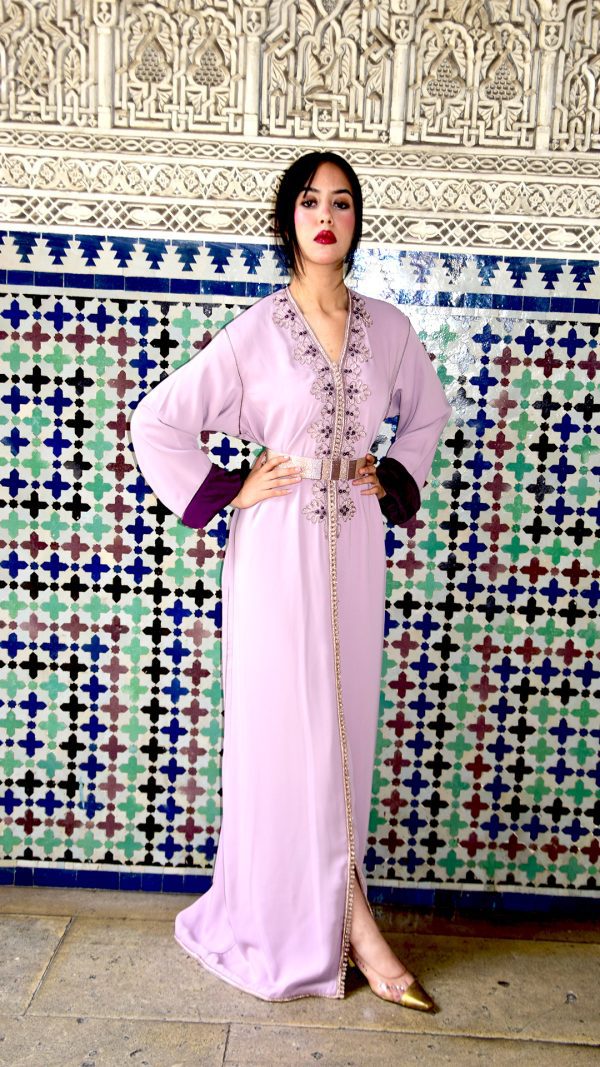 Kaftan - Moroccan seamstress : Zwak lamallam and Tanbat